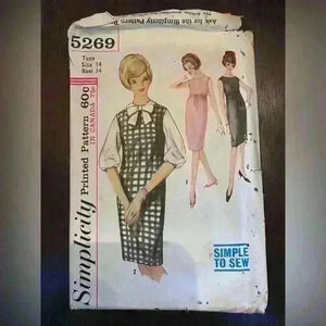 Women’s vintage dress sewing pattern